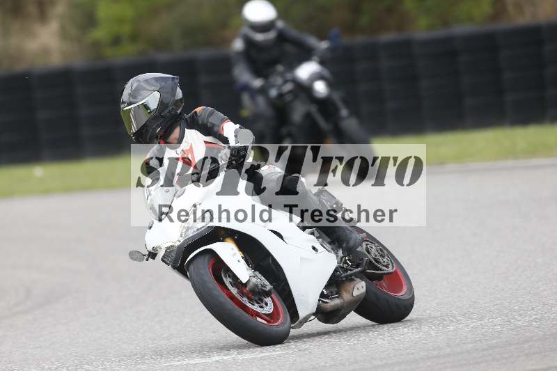 /41 25.08.2026  Cornu Master School ADR/42